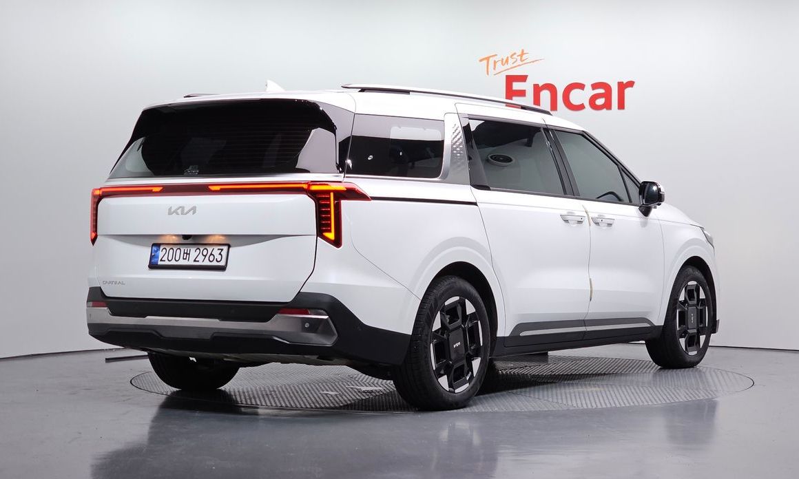 Kia Carnival 9-Seater Signature, 2025