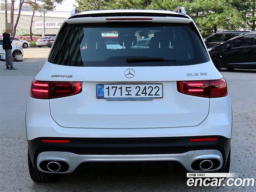 Mercedes-Benz GLB-Class AMG GLB35 4MATIC, 2025