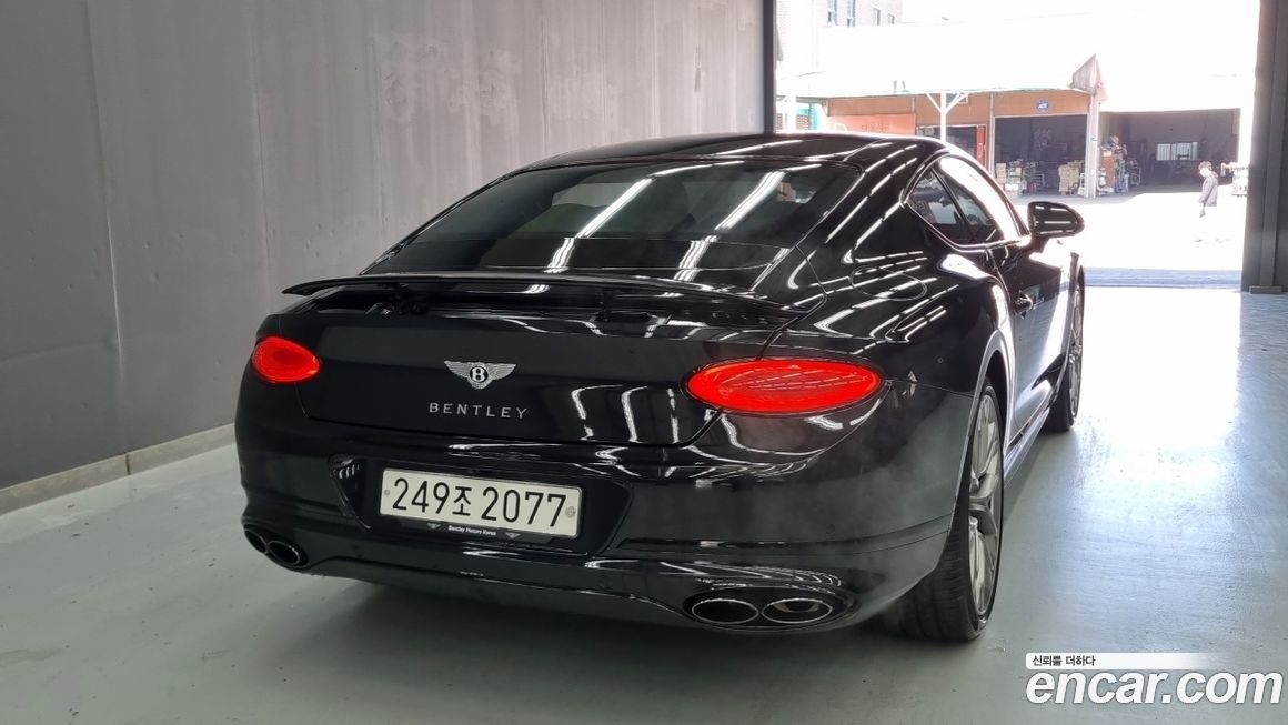 Bentley Continental 4.0 GTS, 2024