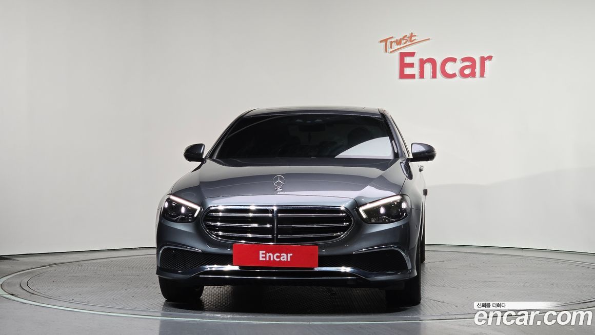 Mercedes-Benz E-Class E350 4MATIC Exclusive, 2023