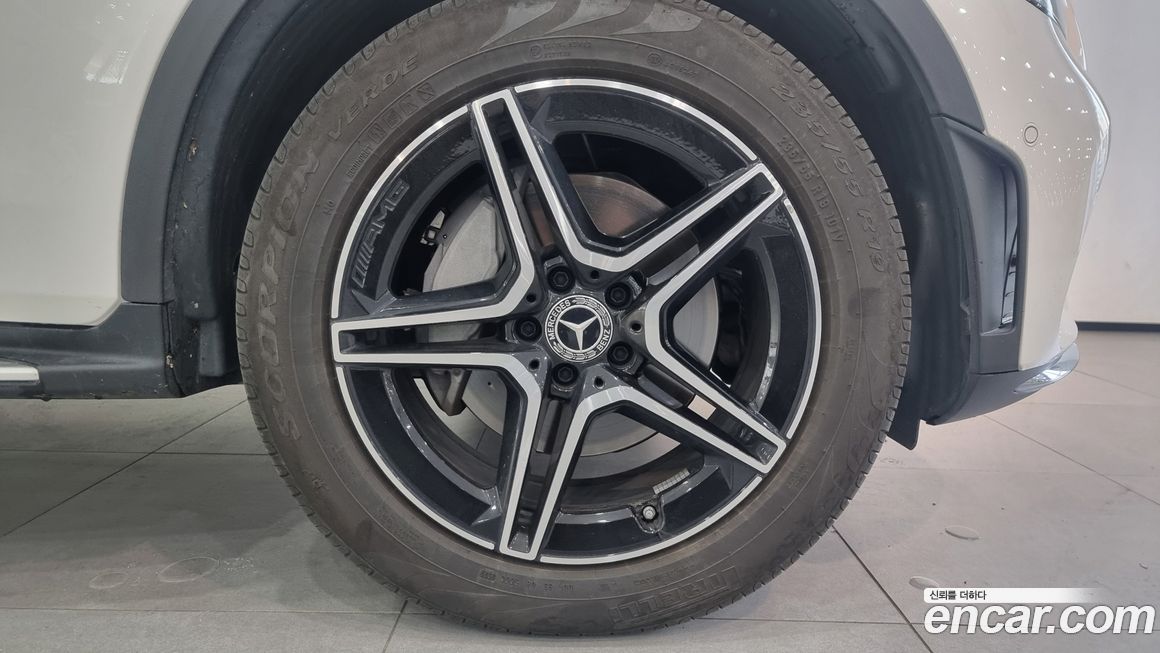 Mercedes-Benz GLC-Class GCL300 4MATIC Coupe, 2023