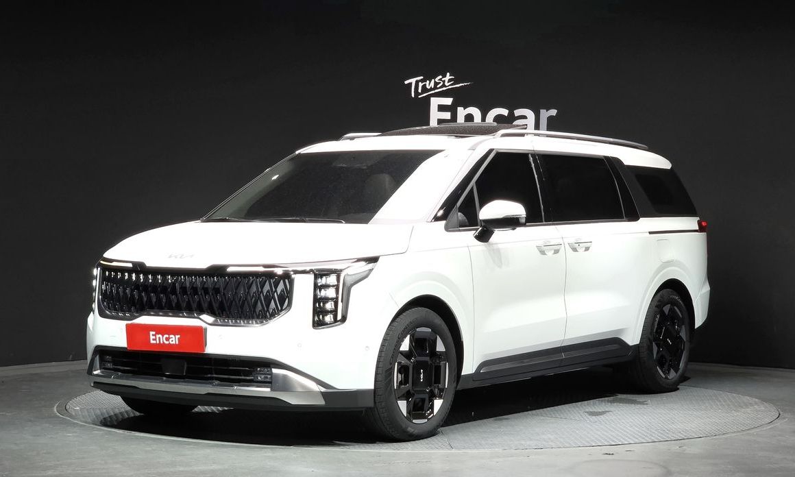 Kia Carnival 9-Seater Signature, 2025