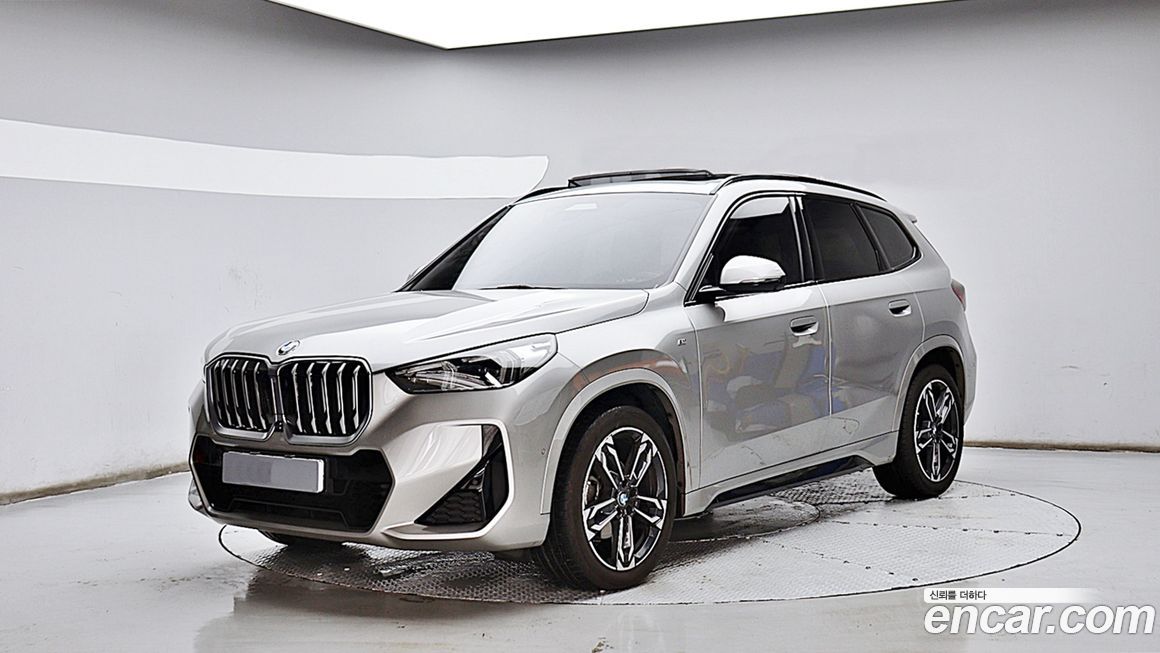 BMW X1 xDrive 20i M Sport, 2024