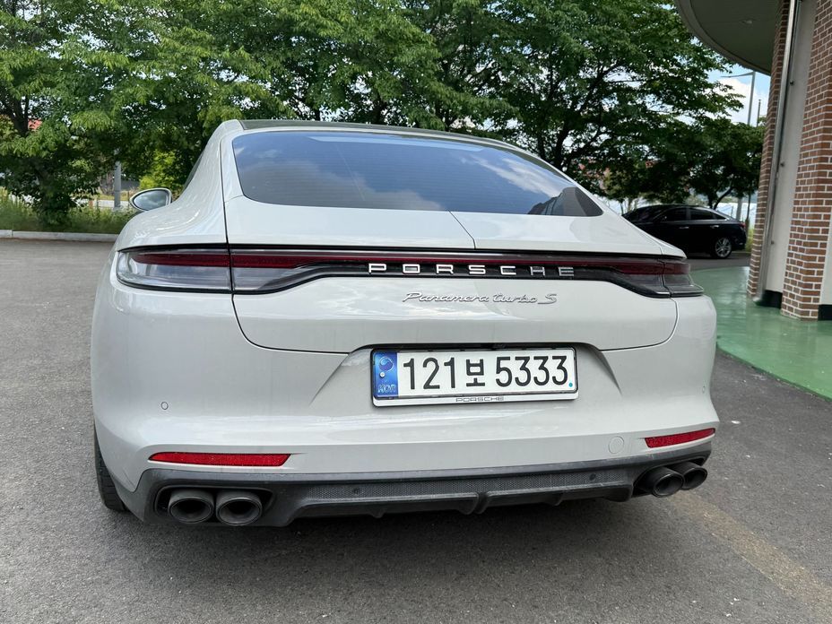 Porsche Panamera 4.0 Turbo S, 2021