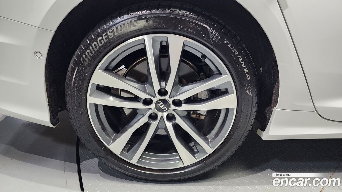 Audi A6 45 TFSI Premium, 2023