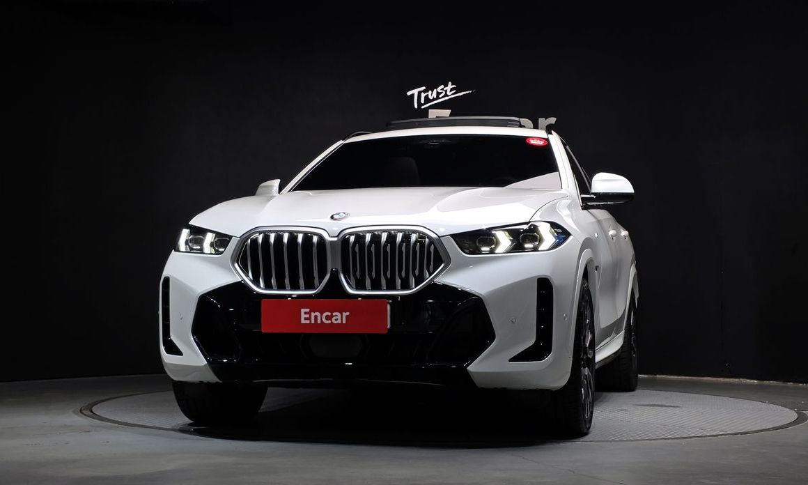 BMW X6 xDrive40i M Sport, 2024