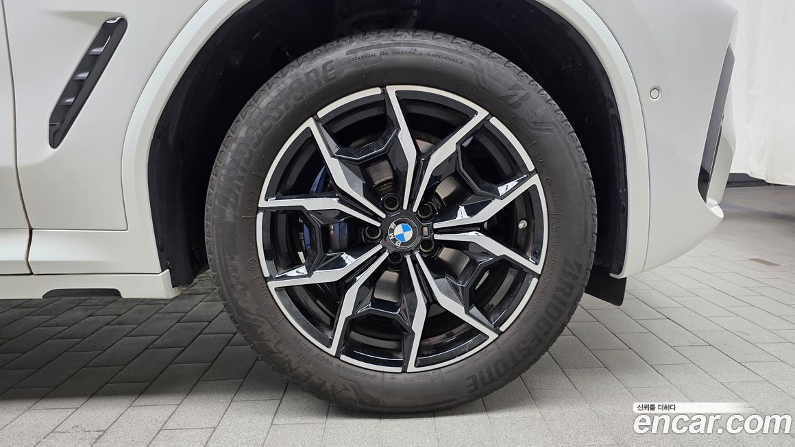 BMW X4 xDrive20i M Sport, 2022