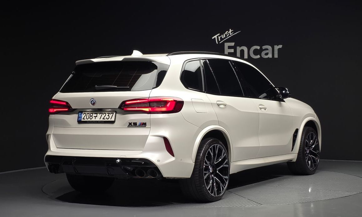 BMW X5M 4.4 Competition, 2022