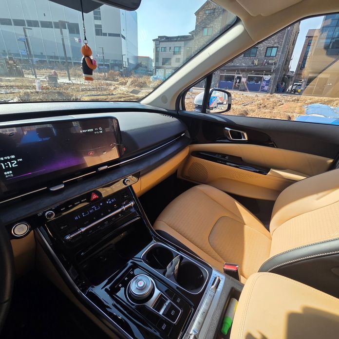 Kia Carnival 9-Seater Signature, 2023