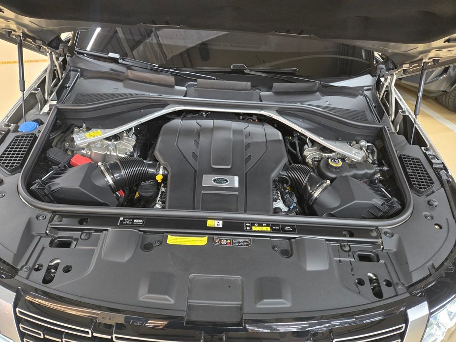 Land Rover Range Rover P530 Autobiography, 2024