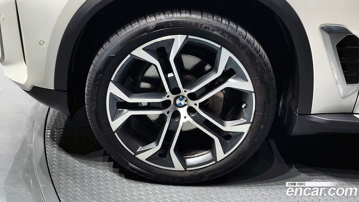 BMW X5 xDrive 30d xLine, 2024