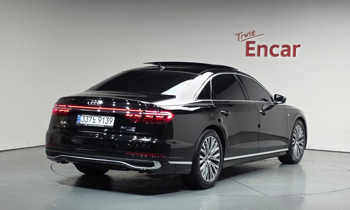 Audi A8 55 TFSI Quattro Premium LWB, 2023