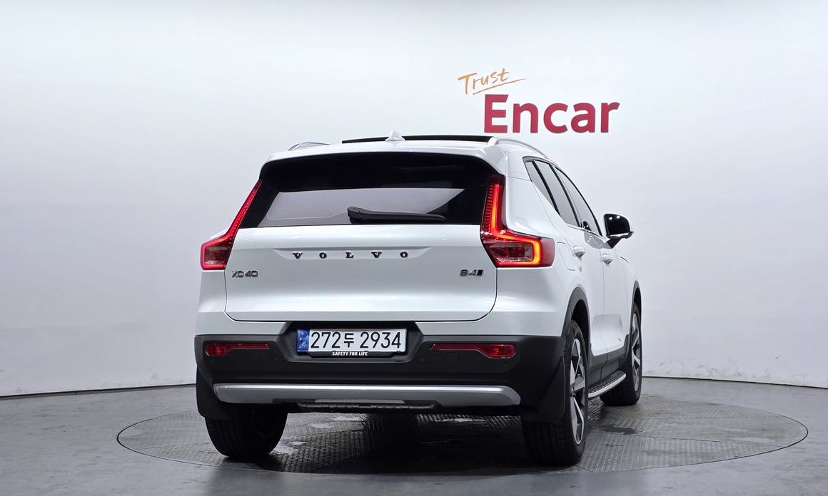 Volvo XC40 B4 Ultimate Bright, 2023