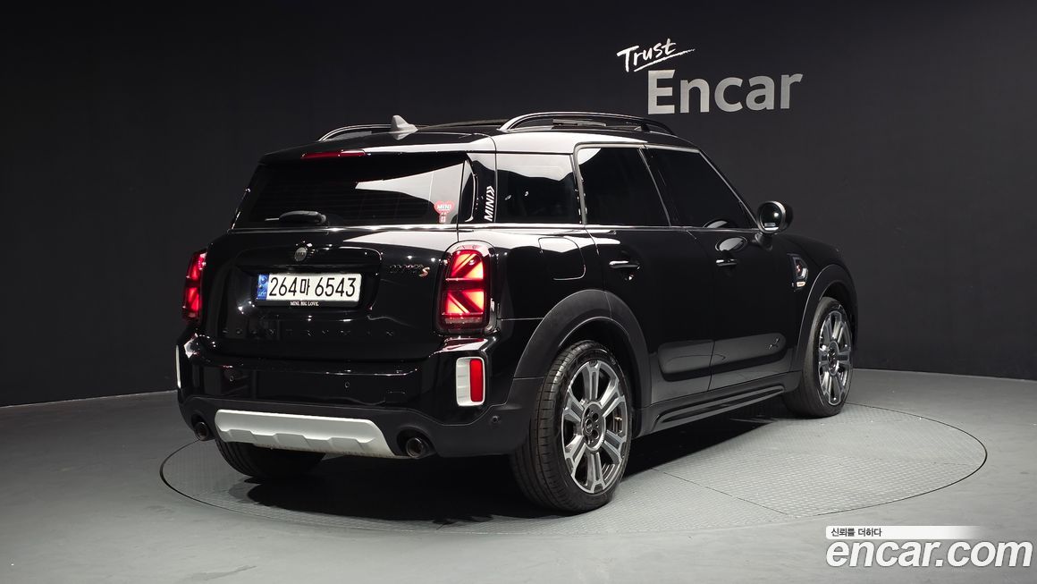 Mini Countryman ALL4 Classic Launch Pack, 2023