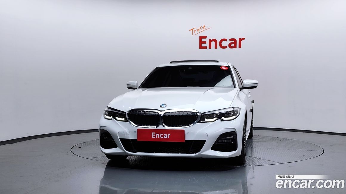 BMW 3-Series 320i M Sport, 2022