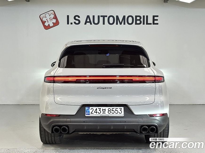 Porsche Cayenne 3.0, 2024