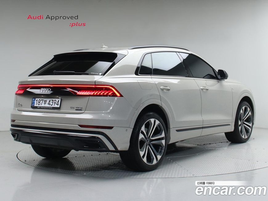 Audi Q8 55 TFSI Quattro Premium, 2023