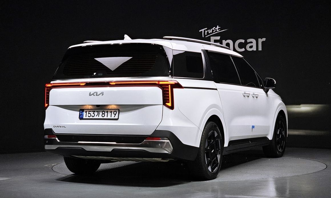 Kia Carnival 7-Seater Noblesse, 2025