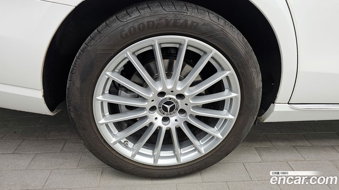 Mercedes-Benz E-Class E250 Exclusive, 2023