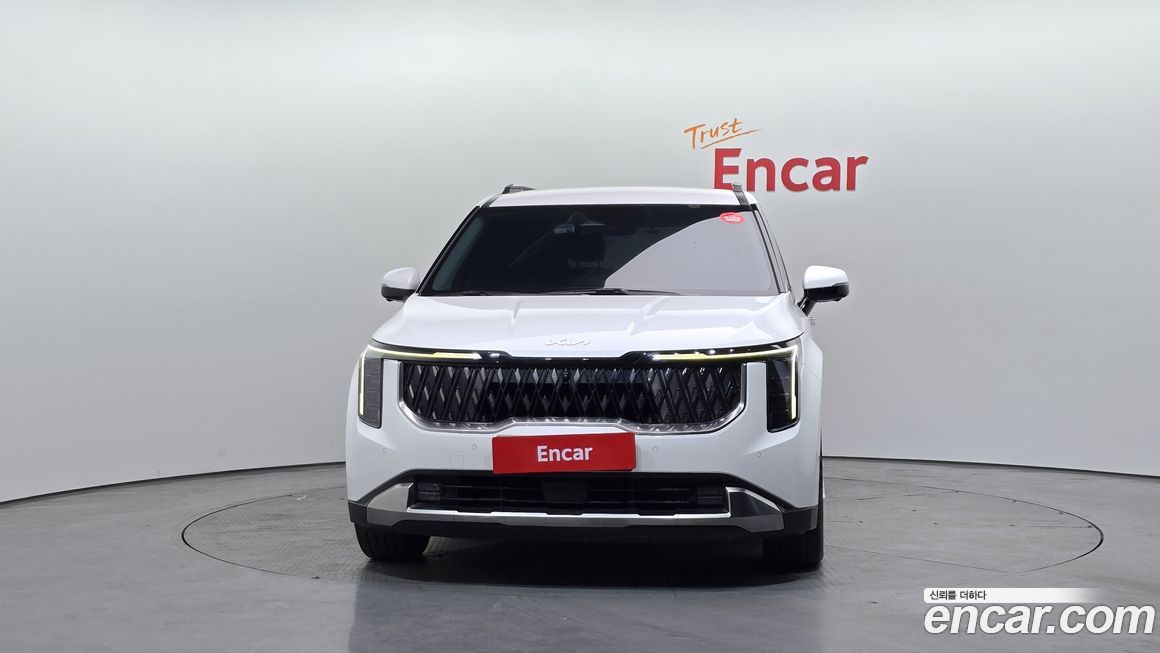 Kia Carnival 9-Seater Signature, 2024