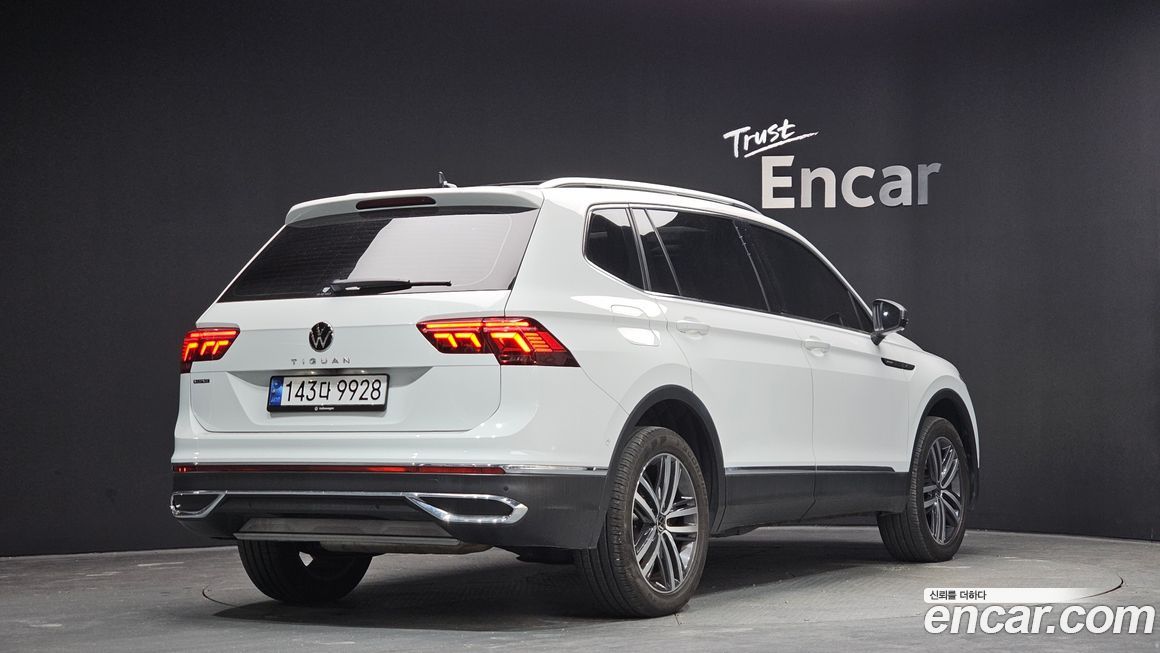 Volkswagen Tiguan 2.0 TSI Prestige, 2023