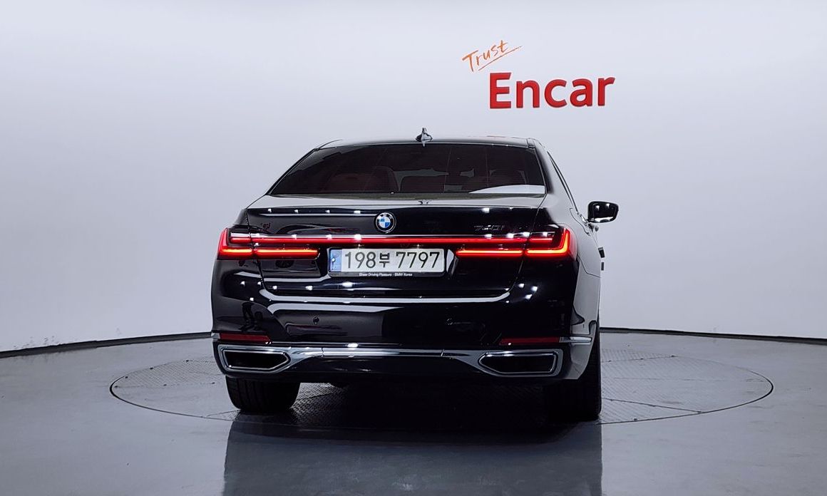 BMW 7-Series 740i Design Pure Excellence, 2022