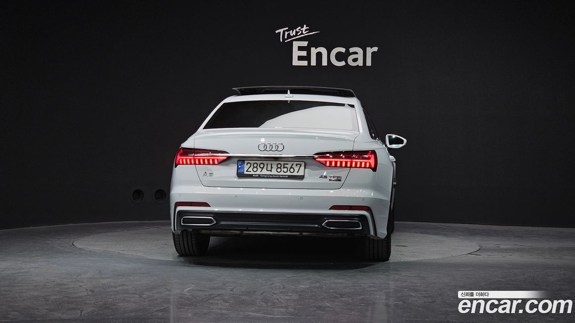 Audi A6 45 TFSI Quattro Premium, 2022