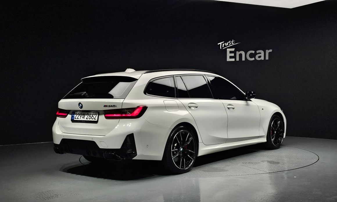 BMW 3-Series M340i xDrive Touring Pro, 2024