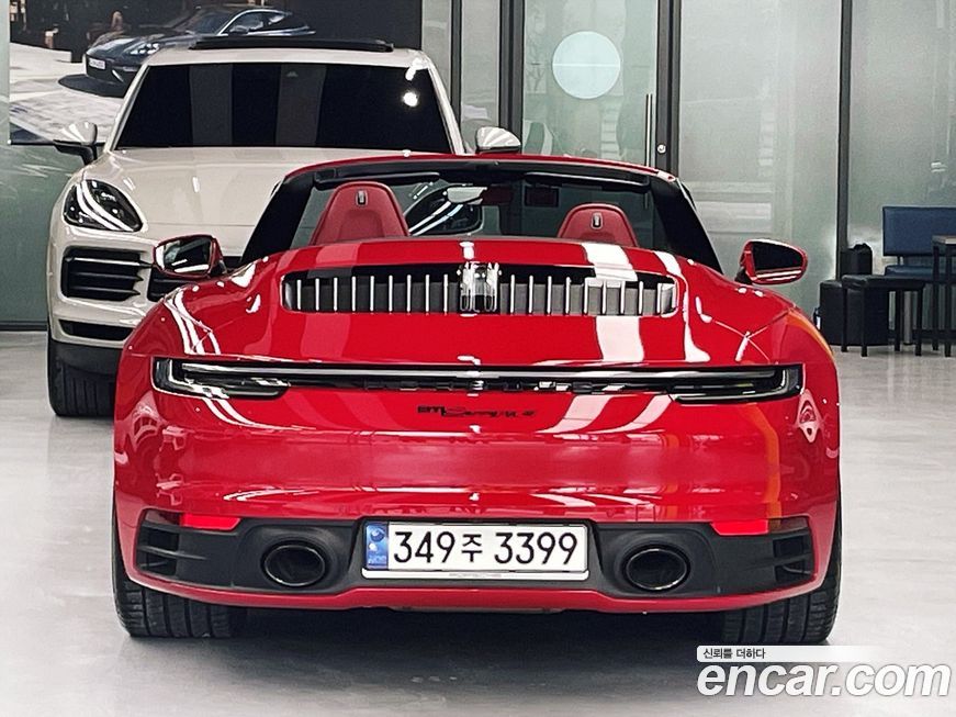 Porsche 911 Carrera 4 Cabriolet, 2024