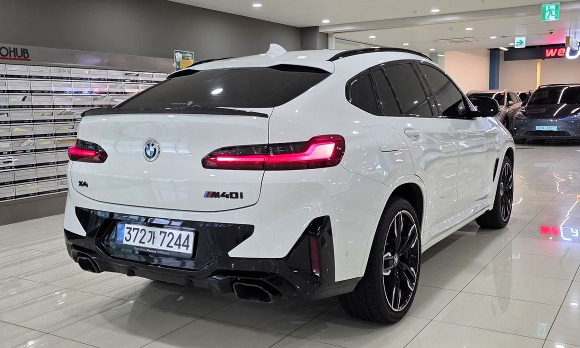 BMW X4 xDrive M40i, 2025