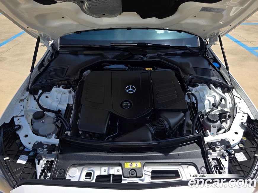 Mercedes-Benz C-Class C300 4MATIC Avantgarde, 2024