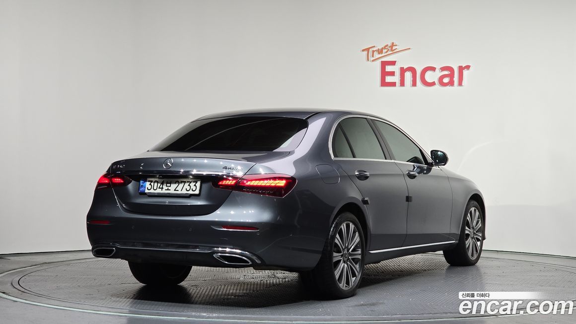 Mercedes-Benz E-Class E350 4MATIC Exclusive, 2023