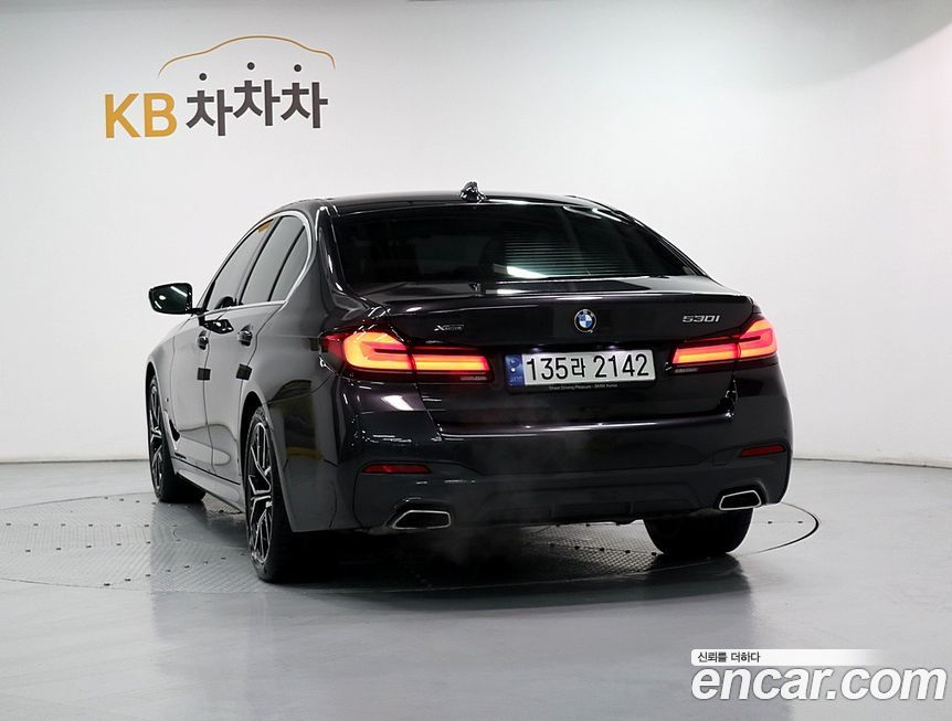 BMW 5-Series 530i xDrive M Sport Package, 2022