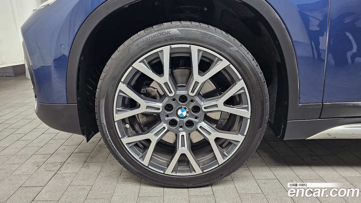 BMW X1 xDrive 20i xLine, 2022