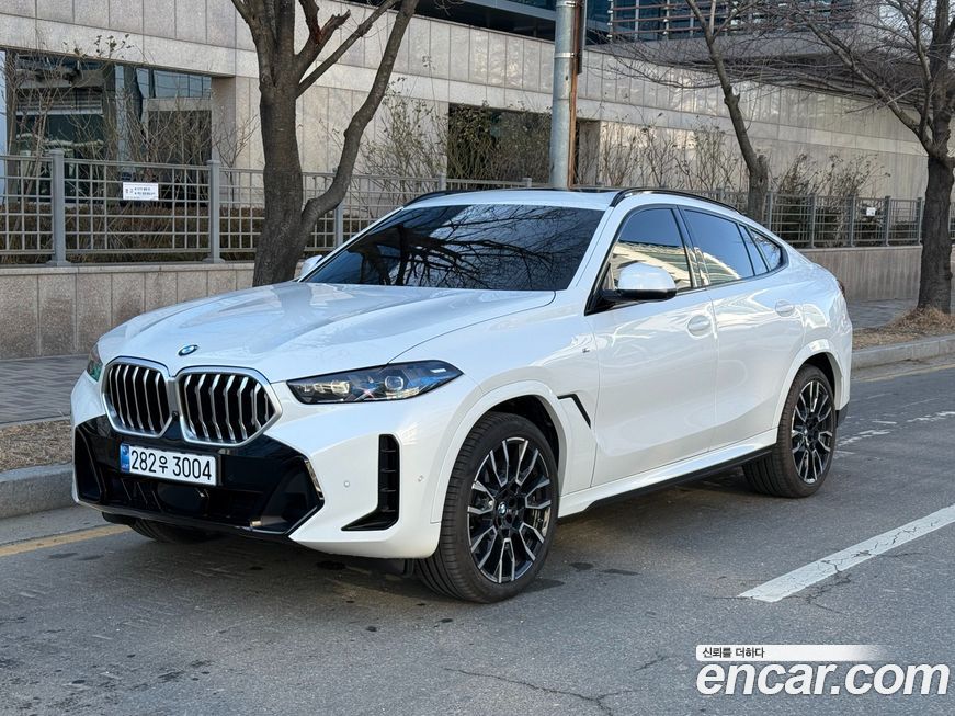 BMW X6 xDrive40i M Sport, 2025