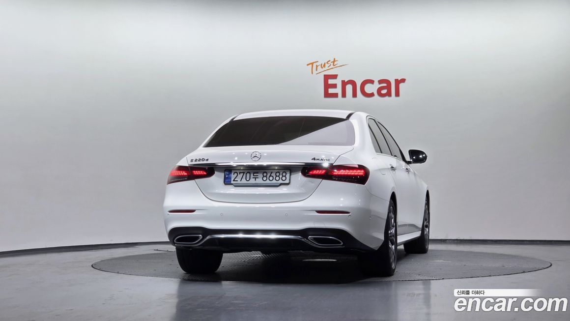 Mercedes-Benz E-Class E220d 4MATIC AMG Line, 2023