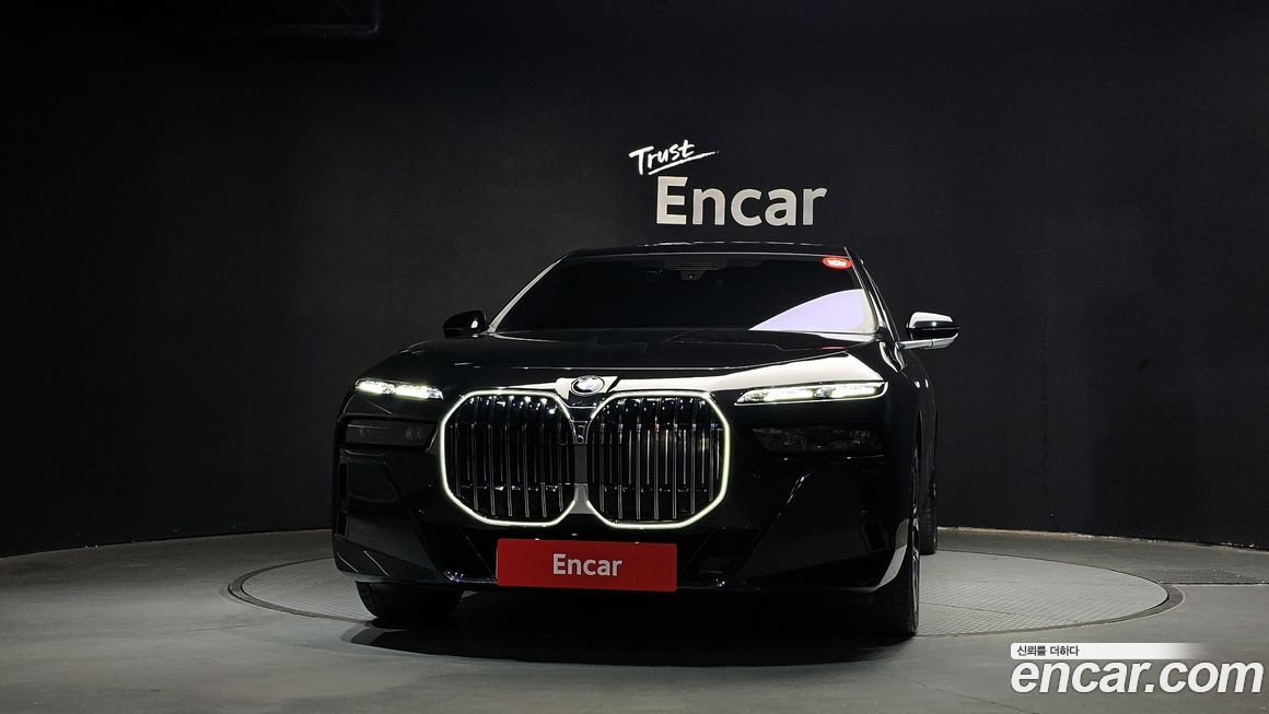 BMW 7-Series 740d xDrive M Sport, 2025