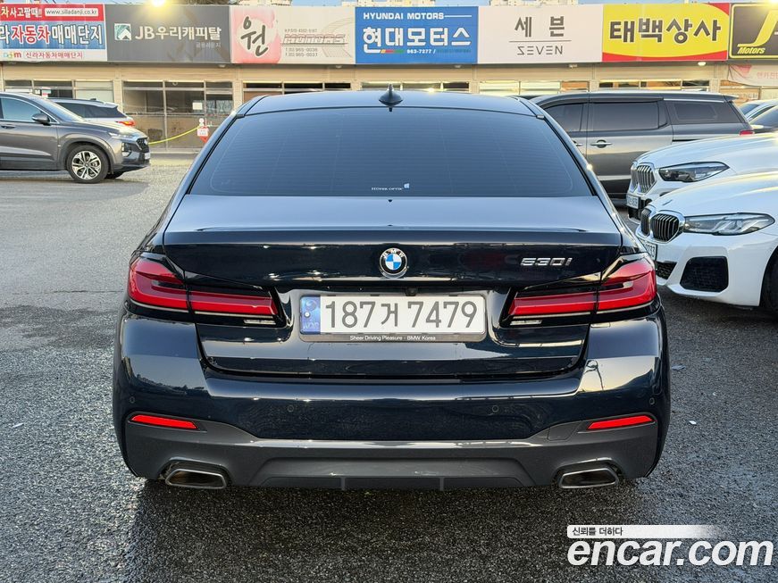 BMW 5-Series 530i M Sport Package, 2022