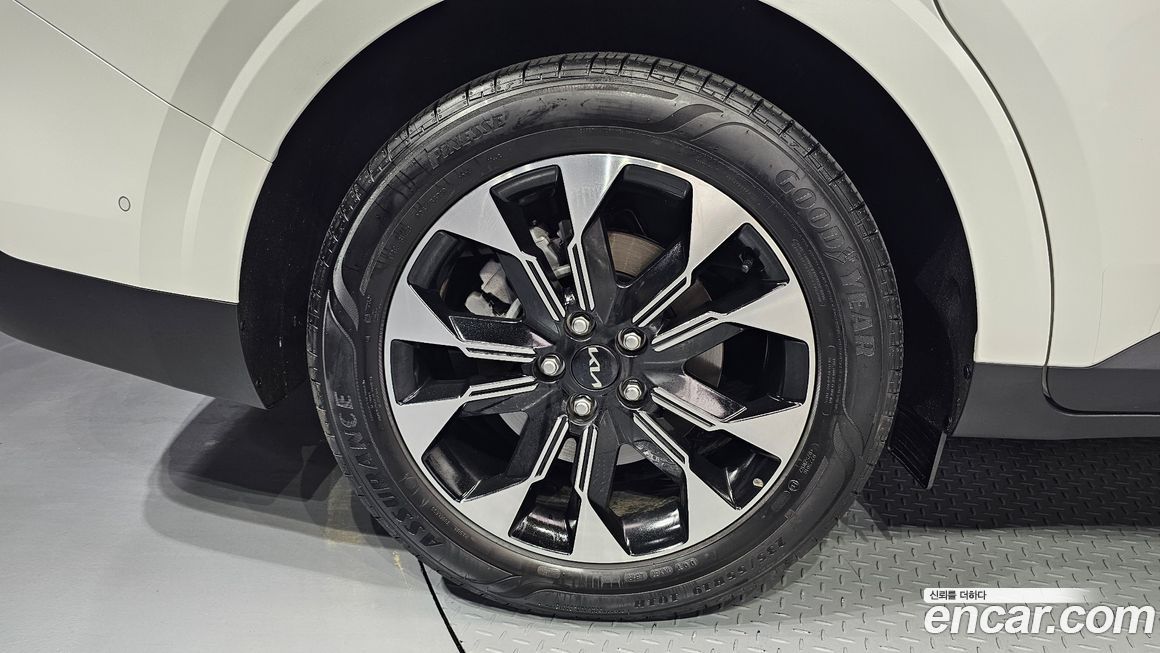 Kia Carnival 9-Seater Noblesse, 2023