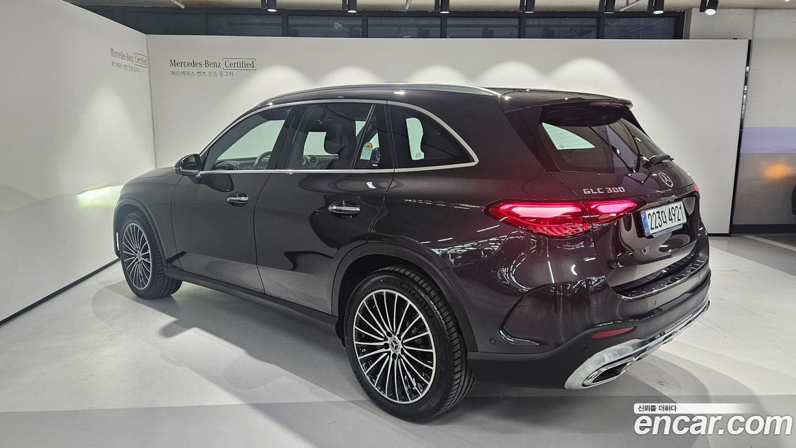 Mercedes-Benz GLC-Class GLC300 4MATIC AMG Line, 2026