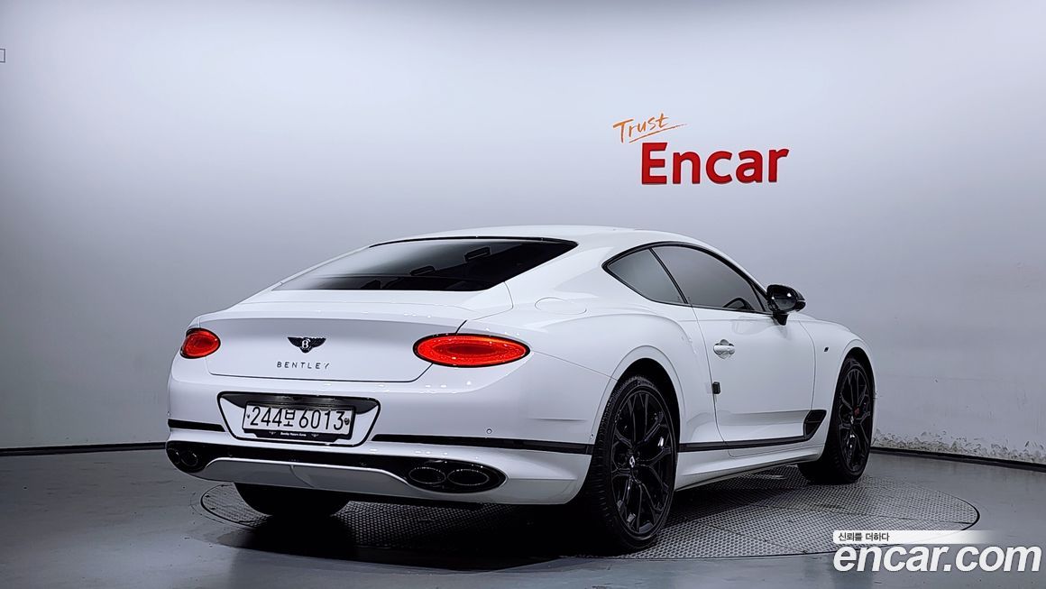 Bentley Continental 4.0 GTS, 2023
