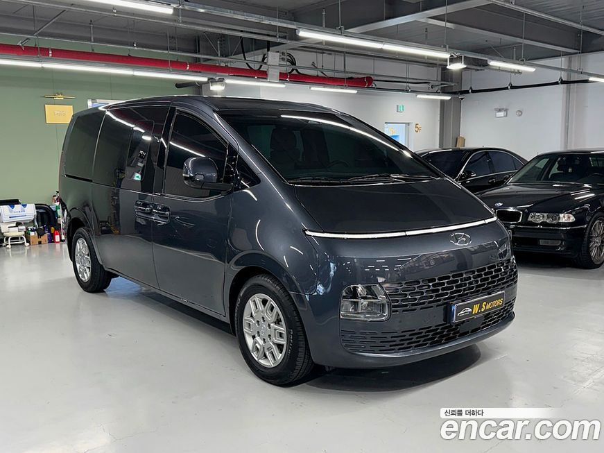 Hyundai Staria Cargo 5-Seater, 2024