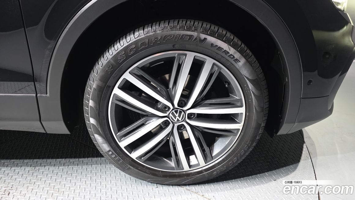 Volkswagen Tiguan 2.0 TDI 4Motion Prestige, 2023