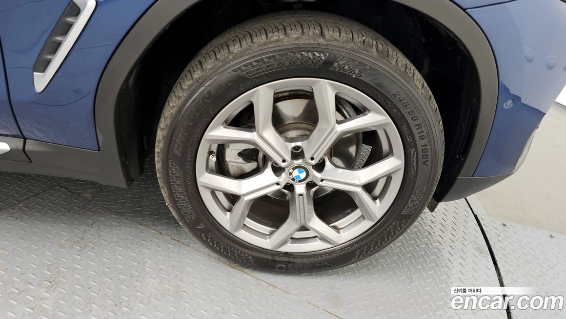 BMW X4 xDrive20i xLine, 2022