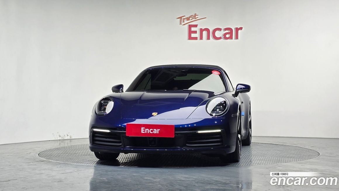 Porsche 911 Carrera 4 Cabriolet, 2024