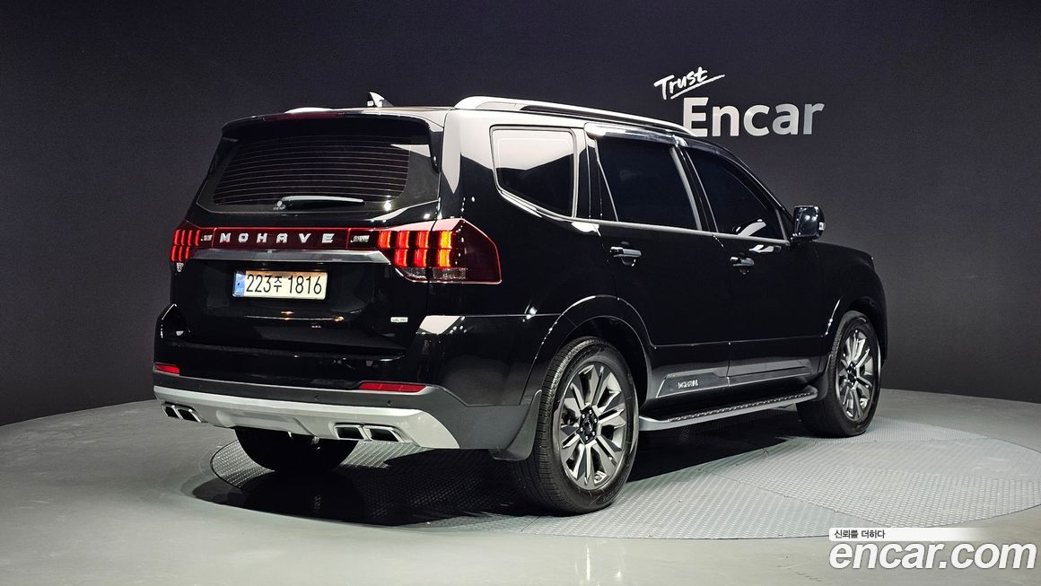 Kia Mohave Diesel 3.0 4WD 7-Seater, 2024