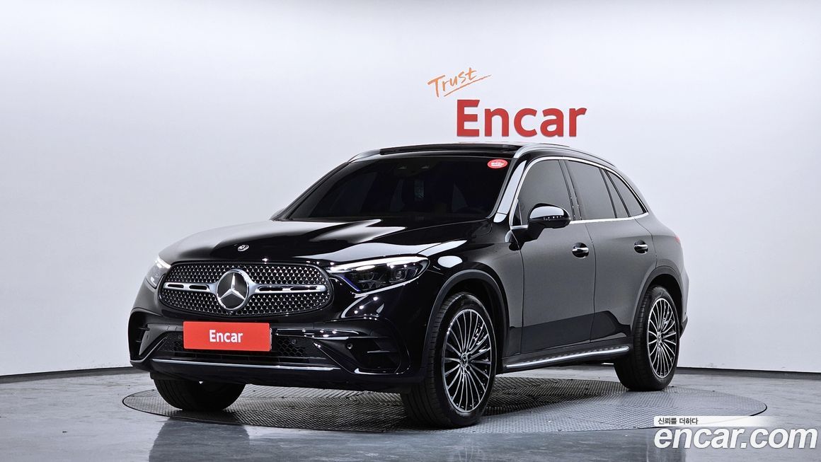 Mercedes-Benz GLC-Class GLC300 4MATIC AMG Line, 2023