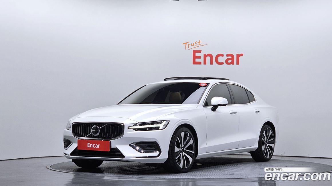 Volvo S60 B5 Ultimate Bright, 2024