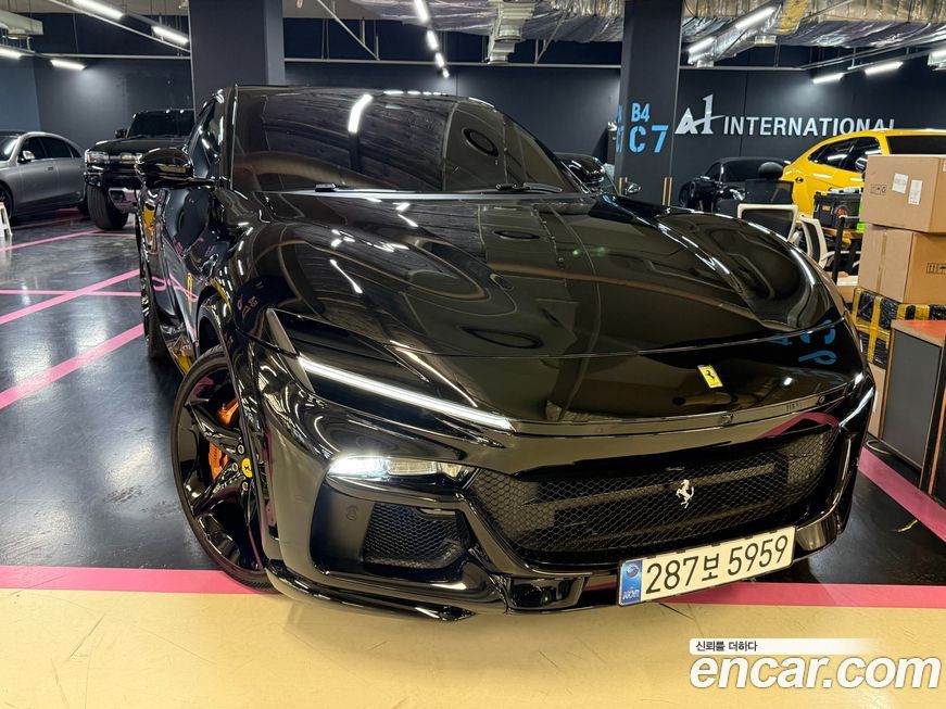 Ferrari Purosangue 6.5 V12, 2026