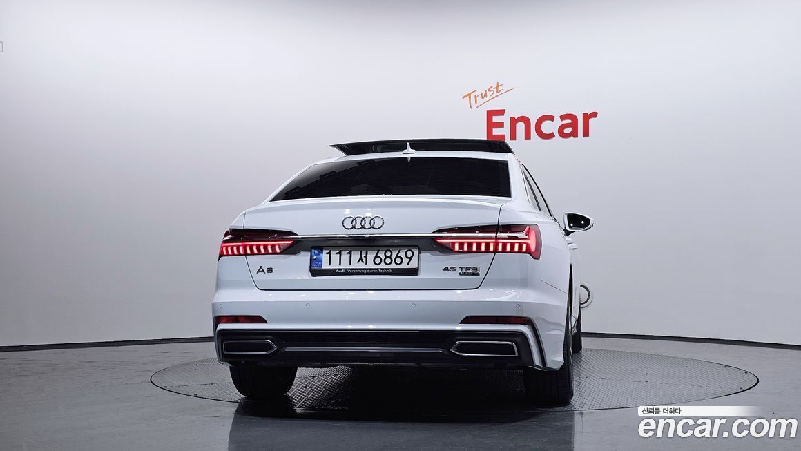 Audi A6 45 TFSI Quattro Premium, 2022